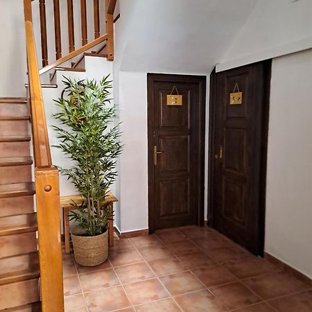 Delicias Hotell Peraltilla Exteriör bild