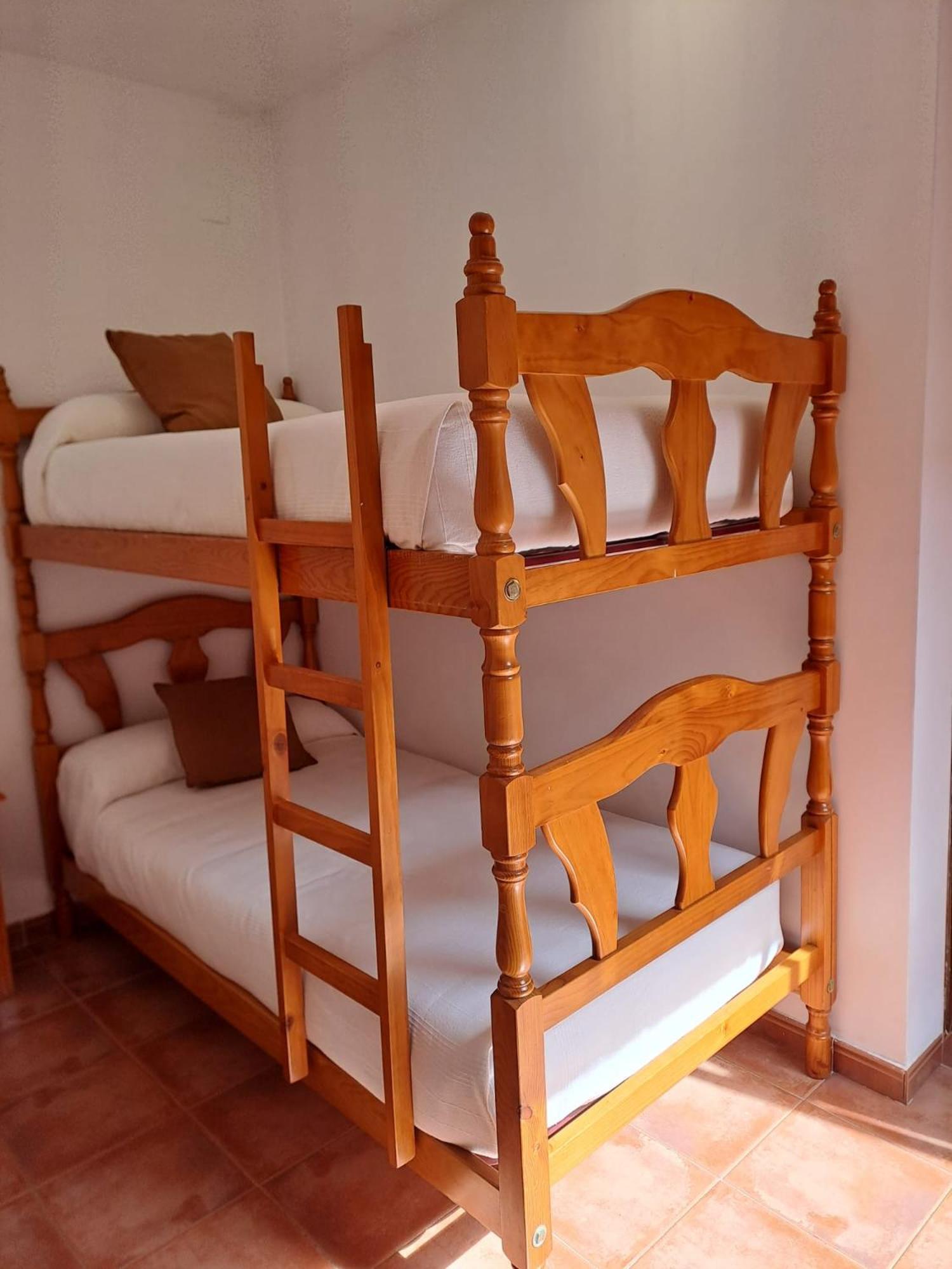 Delicias Hotell Peraltilla Exteriör bild