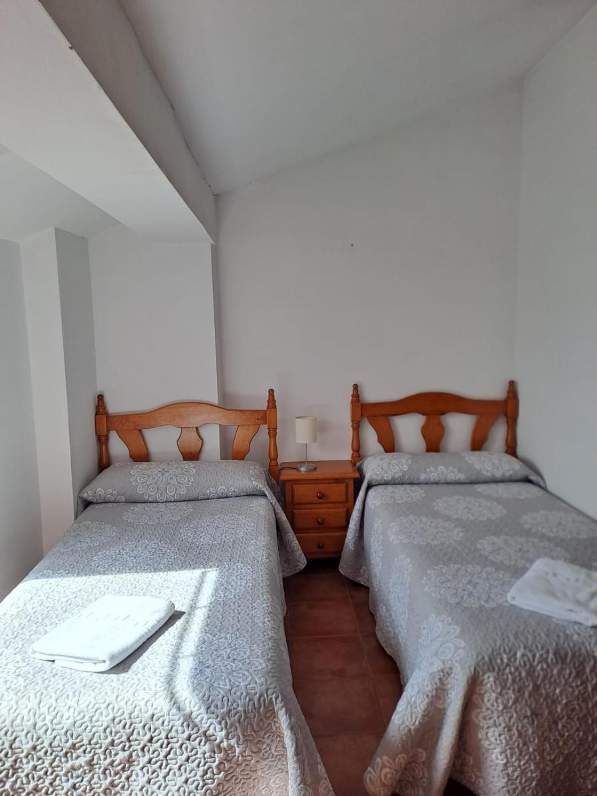 Delicias Hotell Peraltilla Exteriör bild