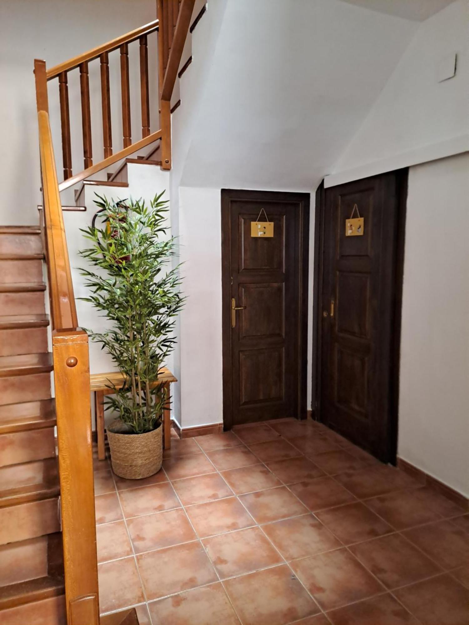Delicias Hotell Peraltilla Exteriör bild