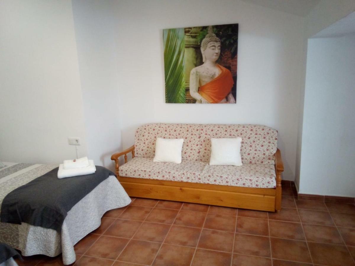 Delicias Hotell Peraltilla Exteriör bild